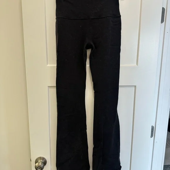 Alo Airbrush High-waist Bootcut Leggings - Picture 5 of 5